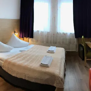 https://vogelweiderstrasse.saalbachhinterglemmhotels.com